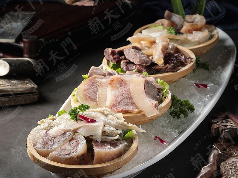 特色火鍋店這樣擺盤(pán),菜品顏值瞬間翻一倍