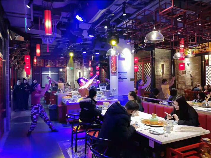 成都好吃的火鍋店推薦，這家確實(shí)霸道！