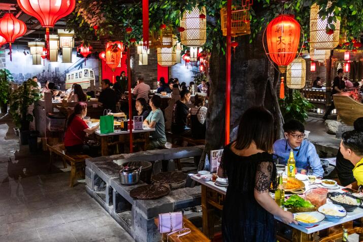 加盟旋轉(zhuǎn)小火鍋多少錢(qián)？有沒(méi)有發(fā)展前景