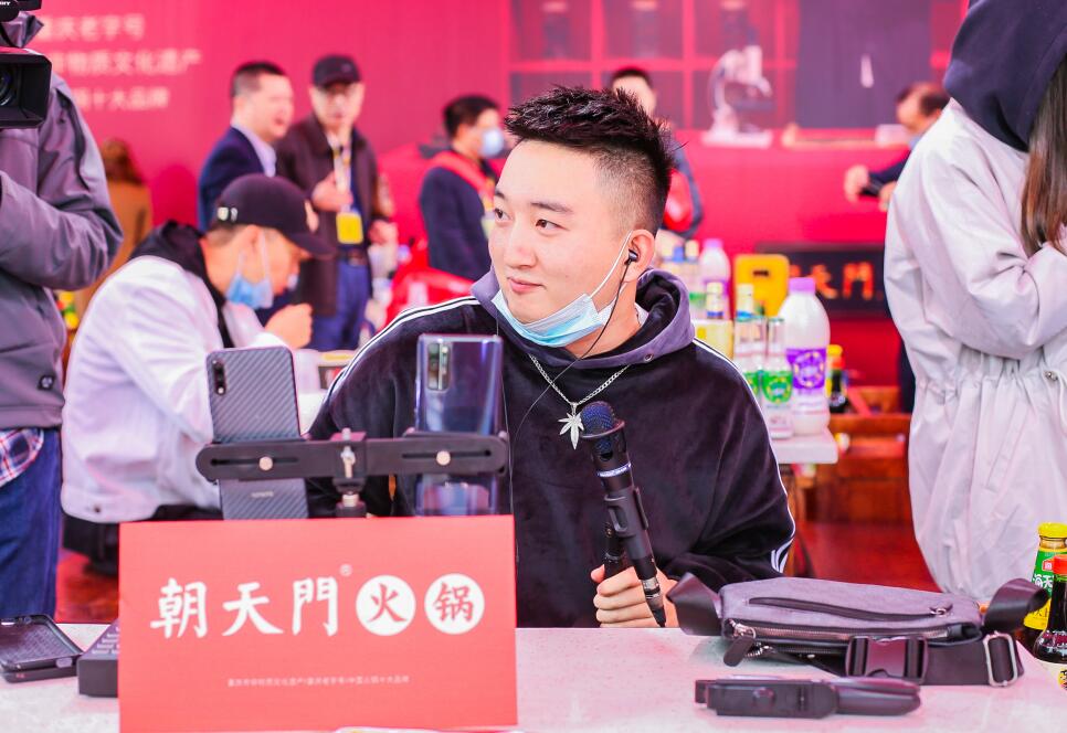 如何提高火鍋連鎖加盟店的營業(yè)額？