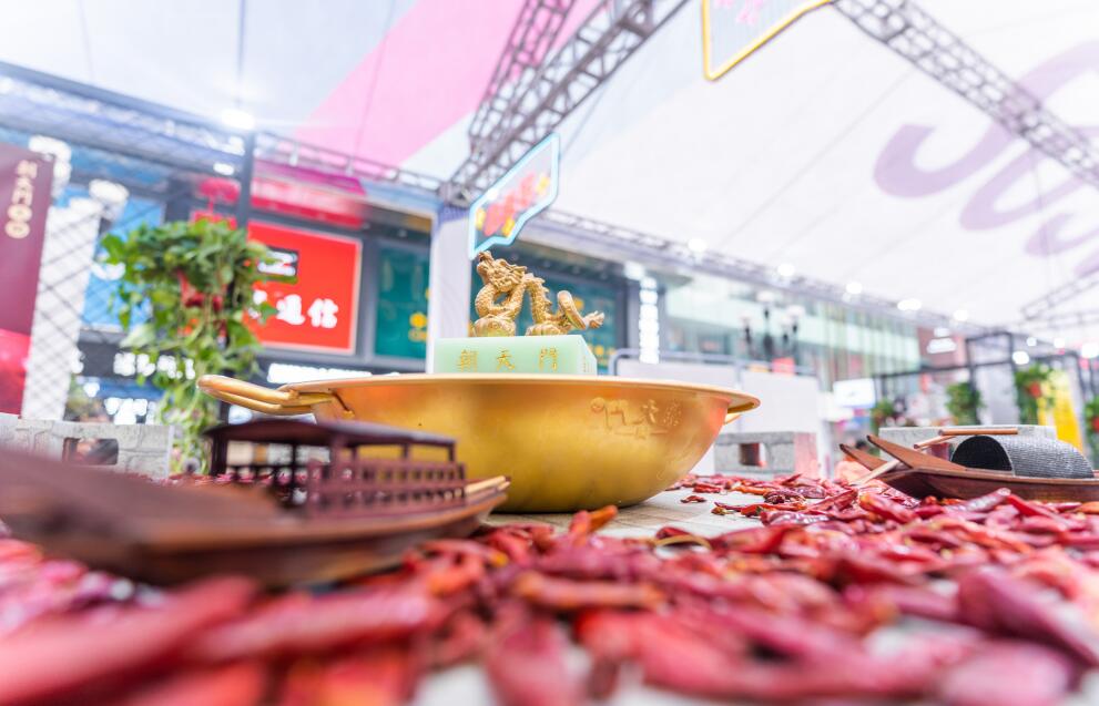 洪崖洞好吃的火鍋推薦，四川本地人都愛吃這家！