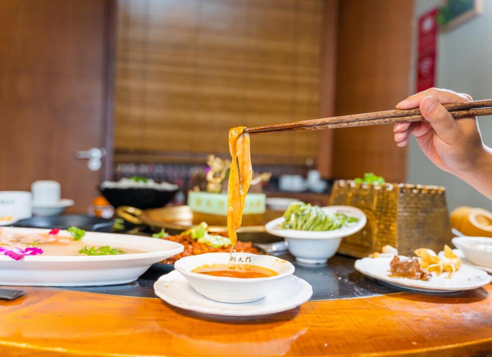 想加盟四川品牌火鍋，如何與總部聯系？