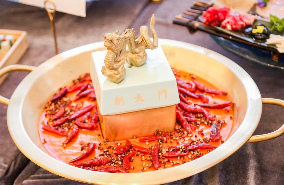 泊頭開火鍋加盟店,怎樣管理前廳和后廚?