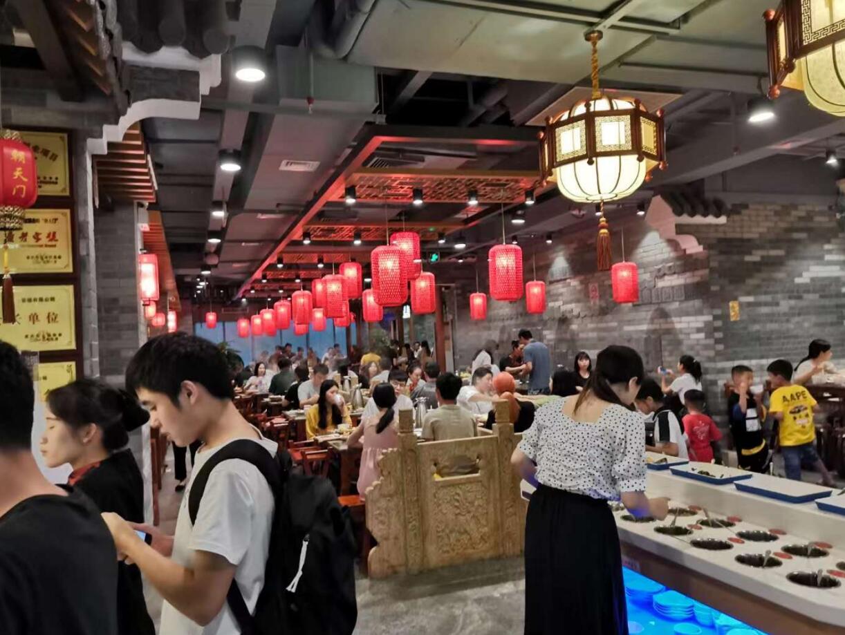 臨汾開火鍋加盟店，遇到同行搶生意怎么辦？