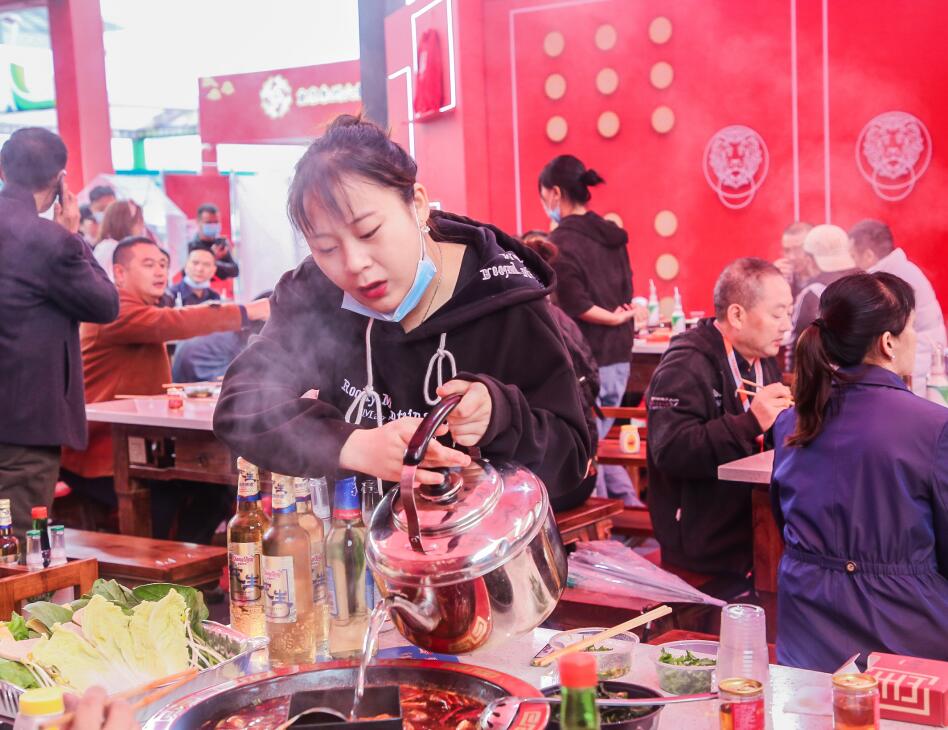 開火鍋加盟店,前期做好這三步輕松贏得回頭客!